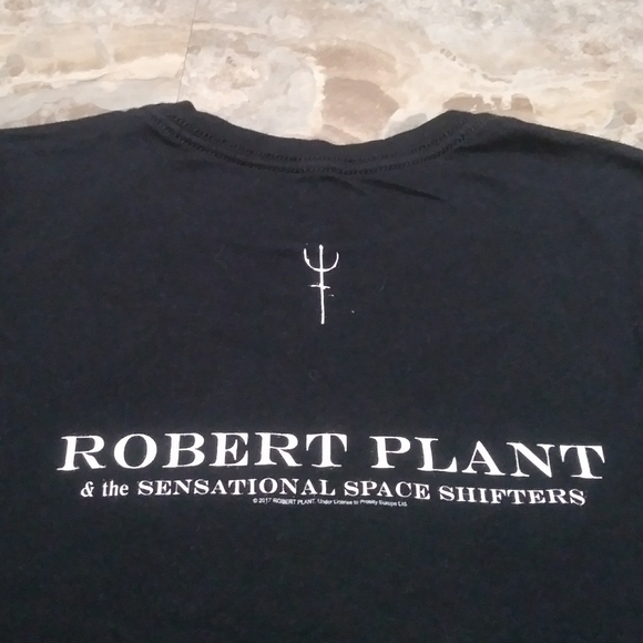 Robert Plant Concert T-Shirt - Picture 3 of 7